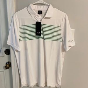 Oakley polo. Size S. Brand new.